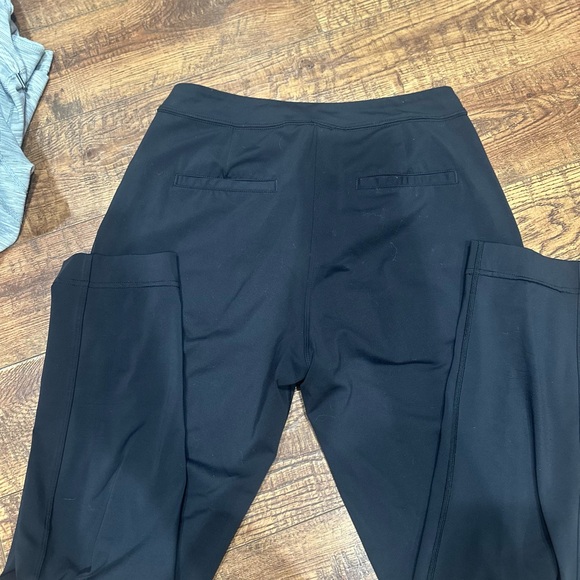 Lululemon Athletica Black Ankle Cropped Pants (On the Fly) - Picture 3 of 3